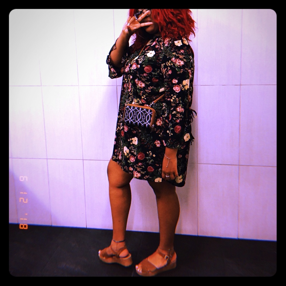 woman’s floral dress *ON HOLD FOR SOMEONE*